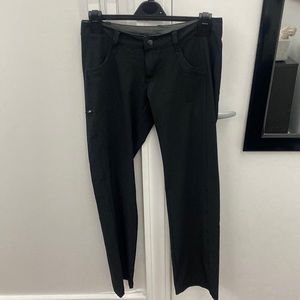 Patagonia light weight women’s black hiking pants size 0